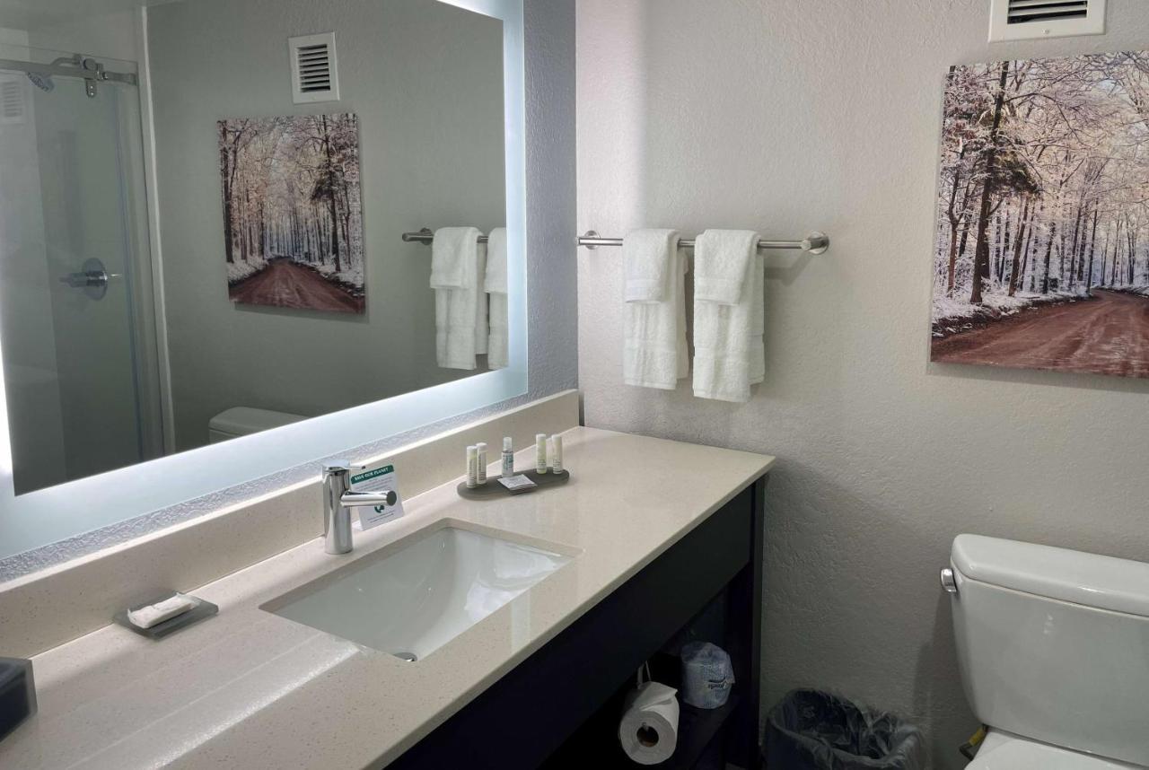 La Quinta By Wyndham Jonesboro Hotel Екстериор снимка