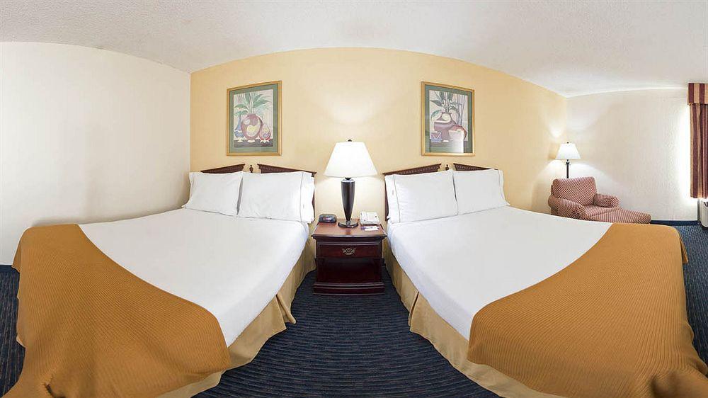 La Quinta By Wyndham Jonesboro Hotel Екстериор снимка